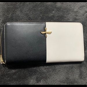 Pour La Victoire Wallet 🐼✨